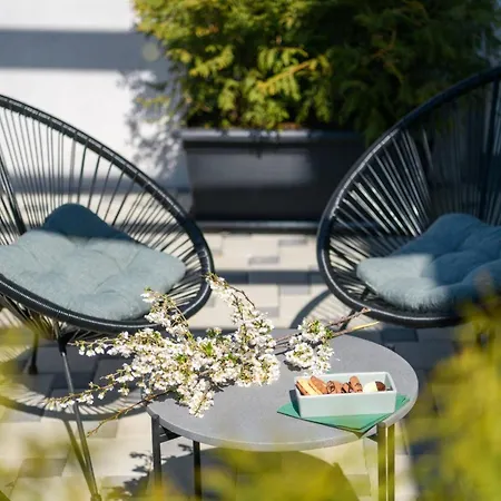 Apartamento In Kastanjer Mit Gemeinschaftlichem Parkplatz *